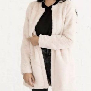 NWOT Rachel Parcell Pink Faux Fur Jacket